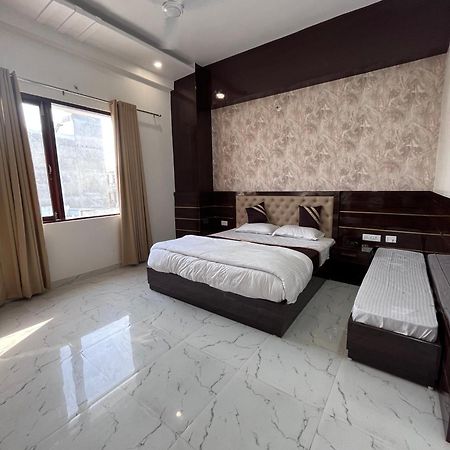 Hotel Mangalam Grand Lucknow Esterno foto
